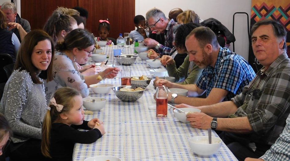 hotpot community eat